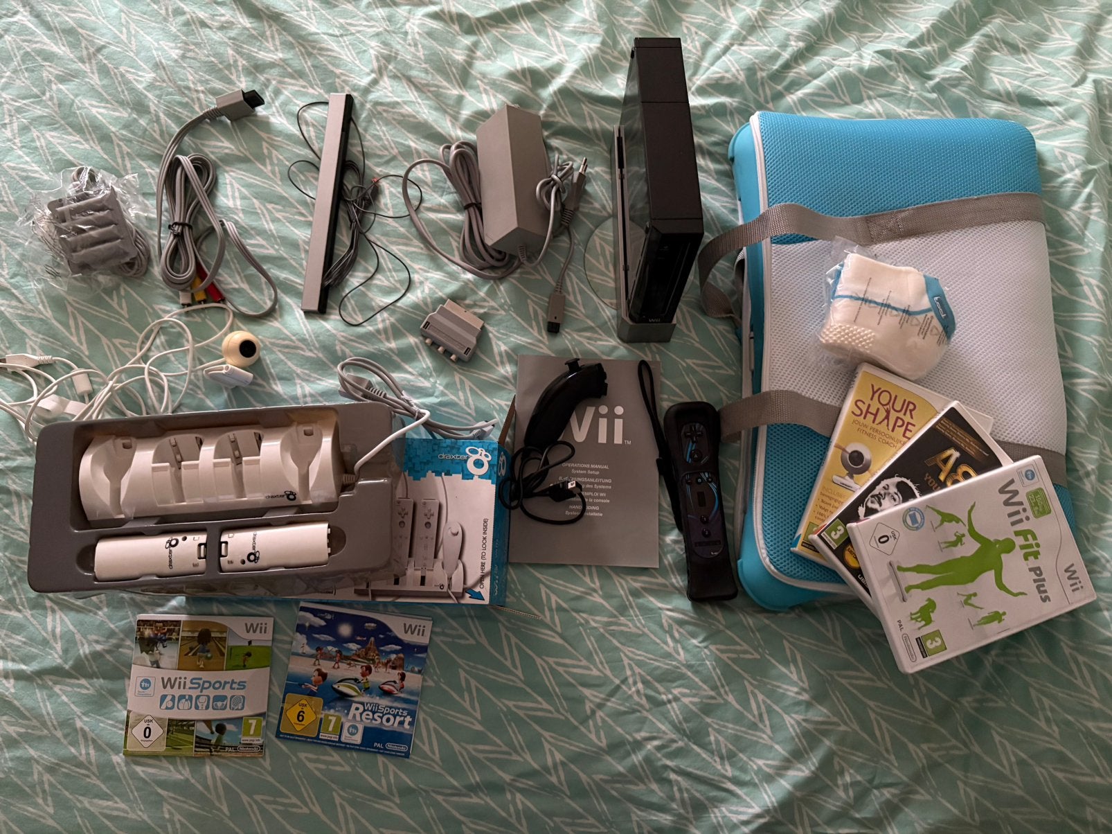 Wii set + fitnessbord + 5 spelletjes, Games en Spelcomputers, Spelcomputers | Nintendo Wii, Ophalen, Zo goed als nieuw, Met 2 controllers