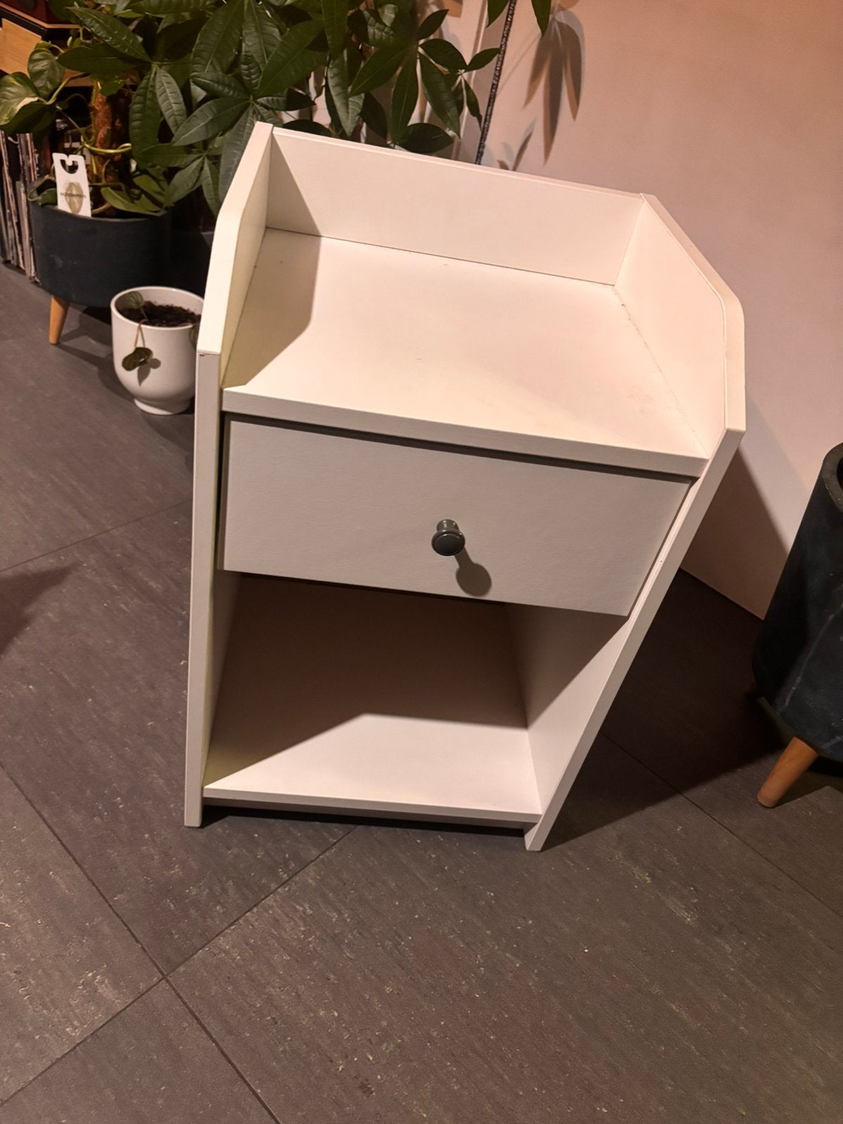 Petite table de chevet avec tiroir blanc 40x63cm, Maison & Meubles, Comme neuf, Moins de 45 cm, Enlèvement, 55 à 70 cm