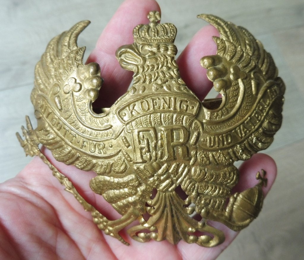 WO1 Pruisische Pickelhaube Helmplaat (Wappen) 1914-1918, Verzamelen, Verzenden, Landmacht, Helm of Baret