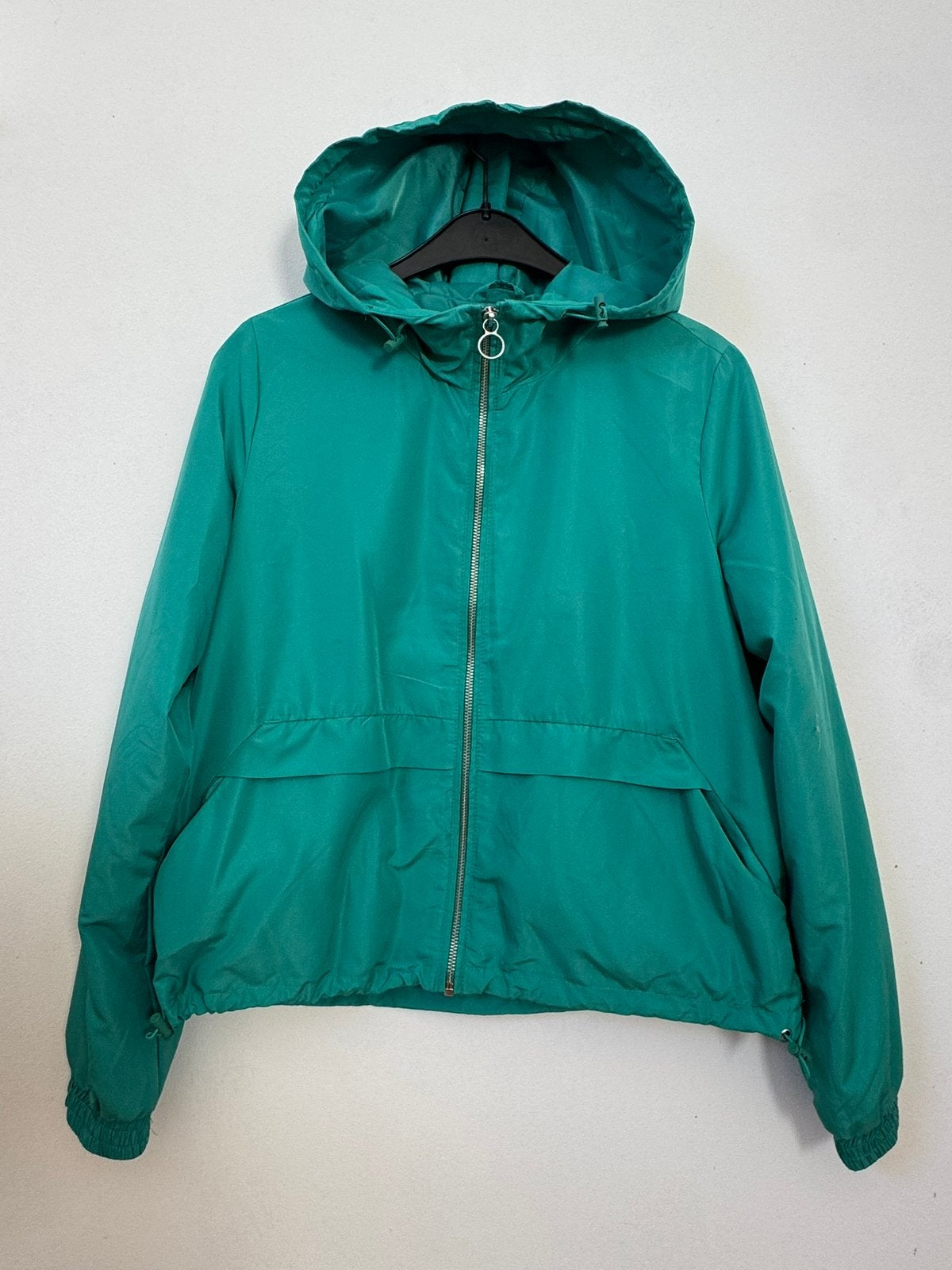 Veste coupe vent taille S  - Only - neuve, Vêtements | Femmes, Enlèvement ou Envoi, Neuf, Taille 36 (S), Vert