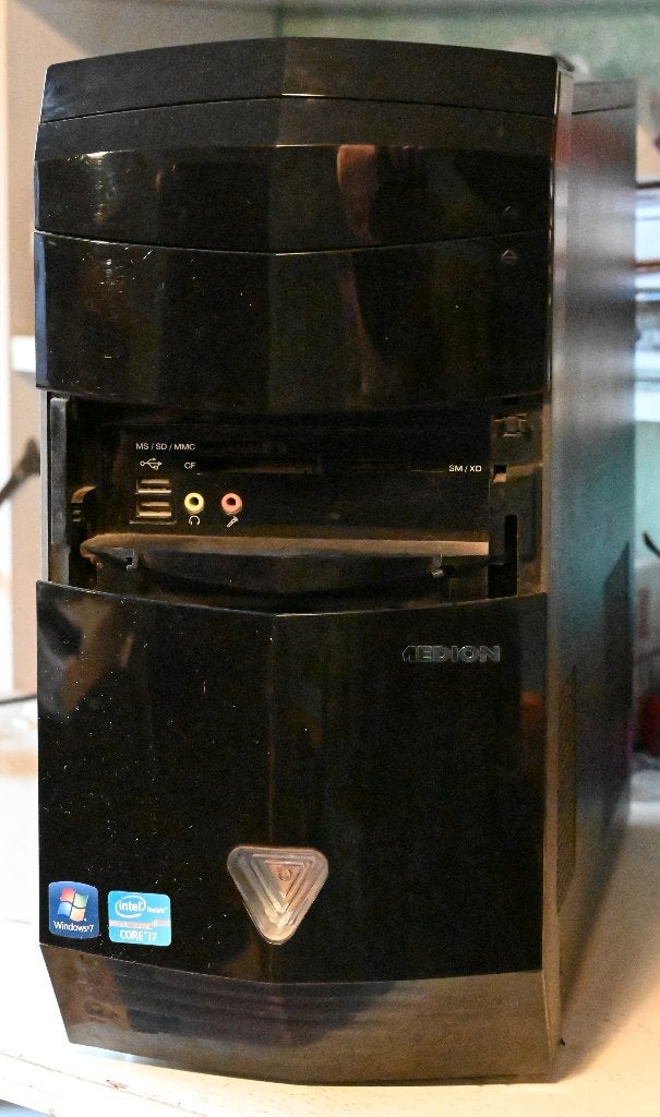 PC Medion avec SSD, Médion, Avec carte vidéo, 8 GB, Enlèvement