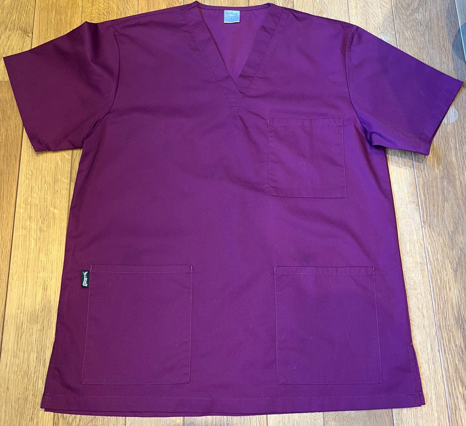 Tenue médicale blouse + pantalon BWell - bordeau, Enlèvement, Comme neuf