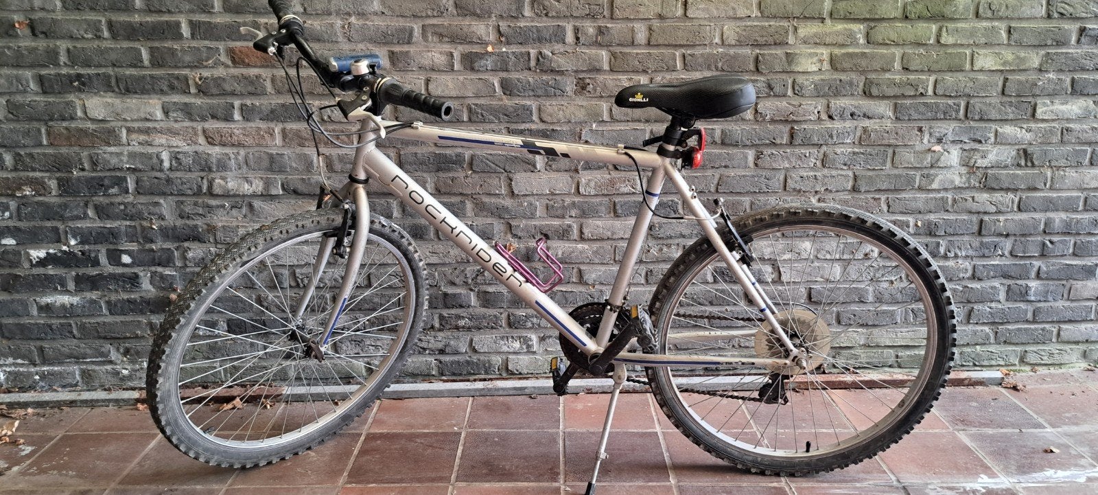 Velo rockrider, Enlèvement