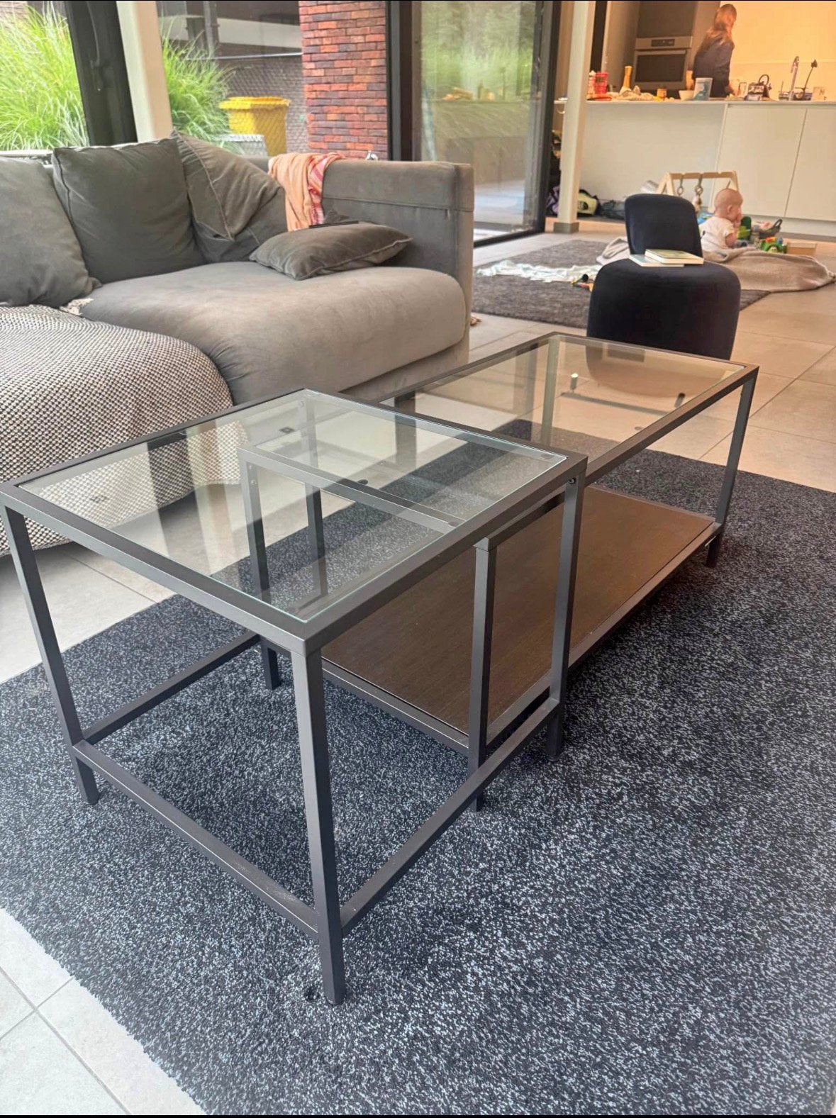 Moderne salontafel te koop (IKEA VITTSJÖ, Ophalen, Zo goed als nieuw