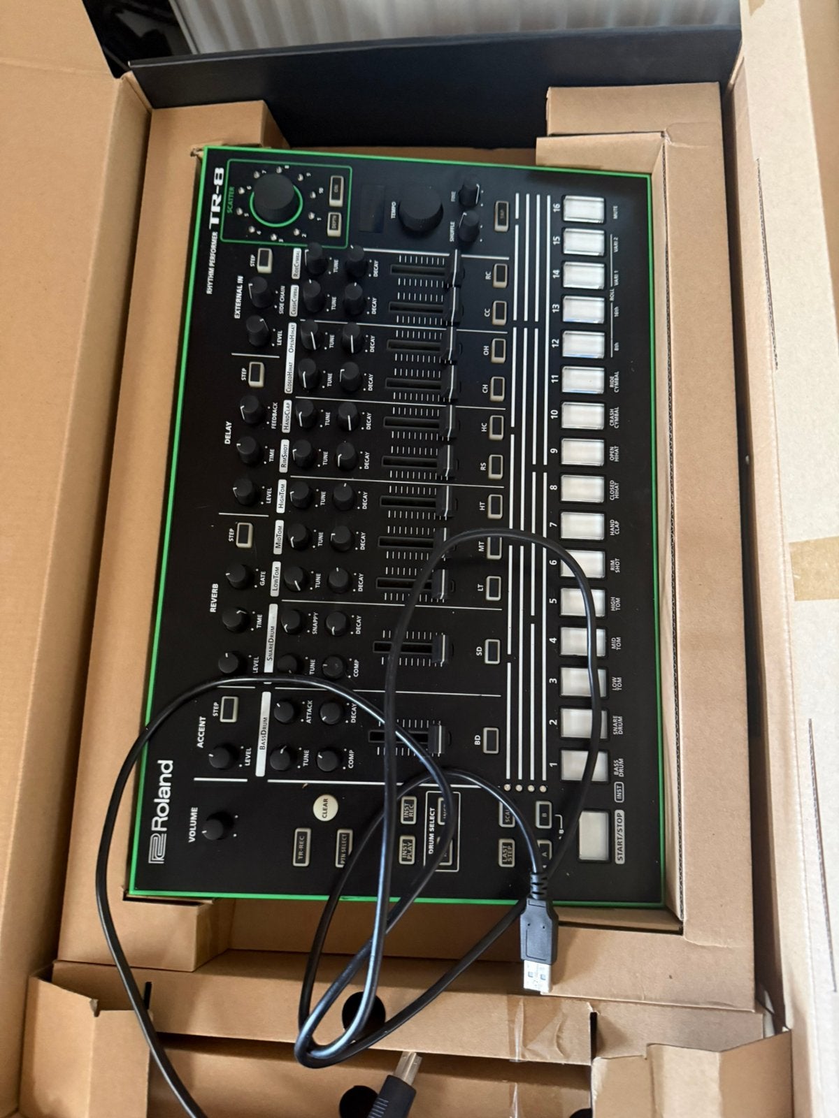 Roland TR8, Muziek en Instrumenten, Ophalen, Zo goed als nieuw, Roland