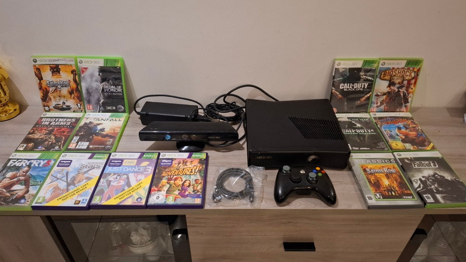 Xbox 360 in goede staat met controller, Kinect en 14 games, Games en Spelcomputers, Spelcomputers | Xbox 360, Ophalen of Verzenden