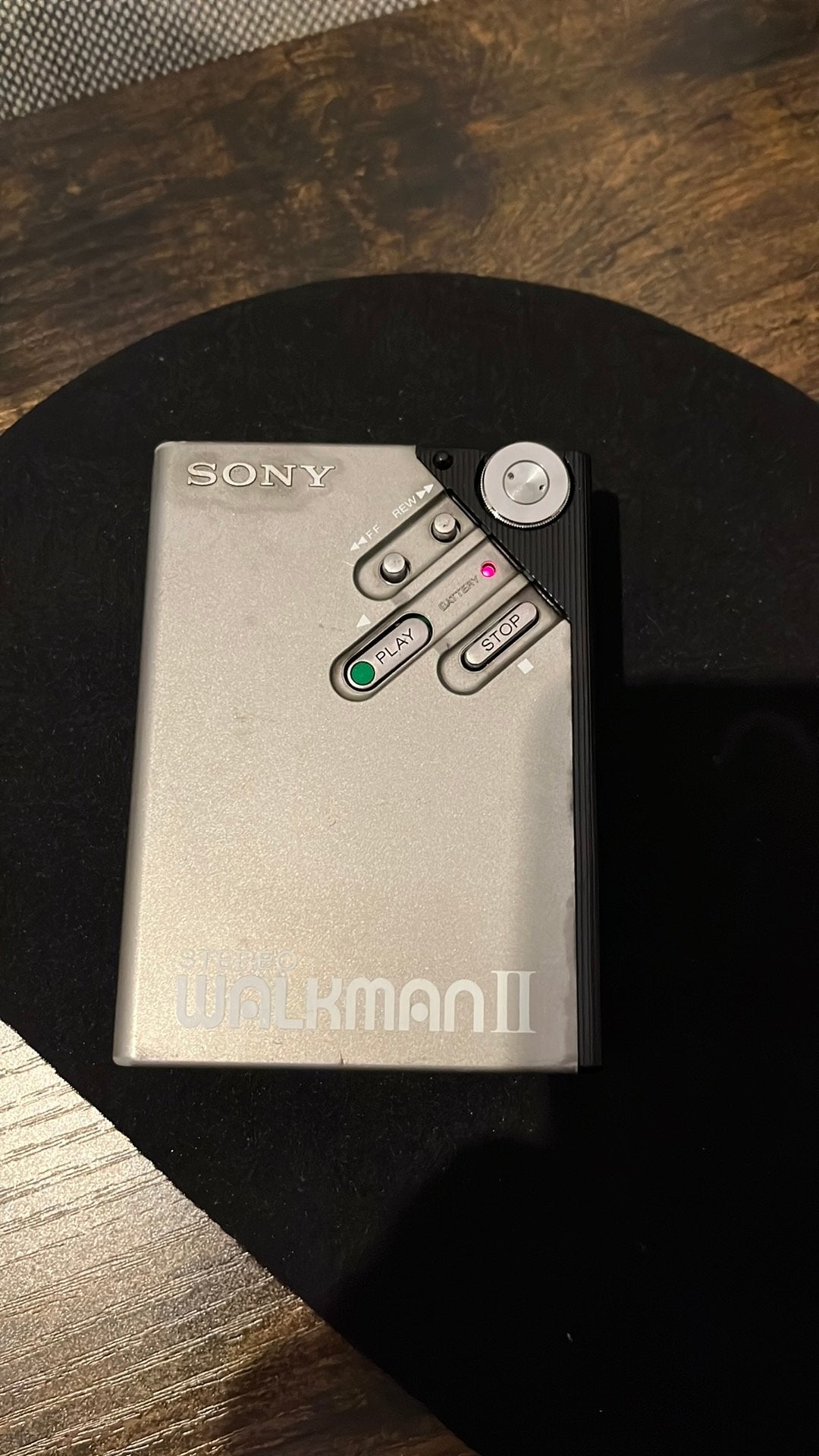 Sony walkman II, Enlèvement
