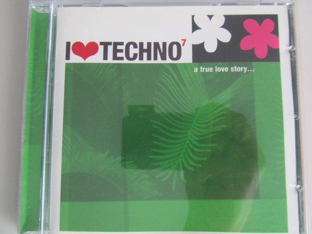CD  I LOVE TECHNO 7 (14 tracks), Cd's en Dvd's, Cd's | Dance en House, Ophalen of Verzenden, Gebruikt, Techno, Verzamelalbum