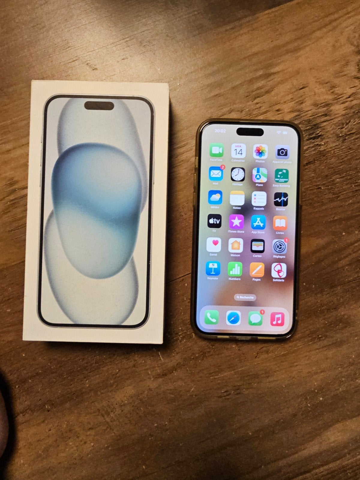 Iphone 15 plus 128gb etat impeccable, Enlèvement, Blanc, IPhone 15