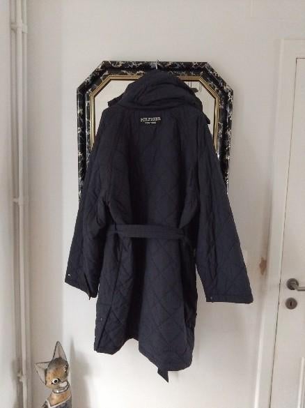 Jas merk Tommy Hilfiger,maat 52 splinternieuw donkerblauw, Ophalen