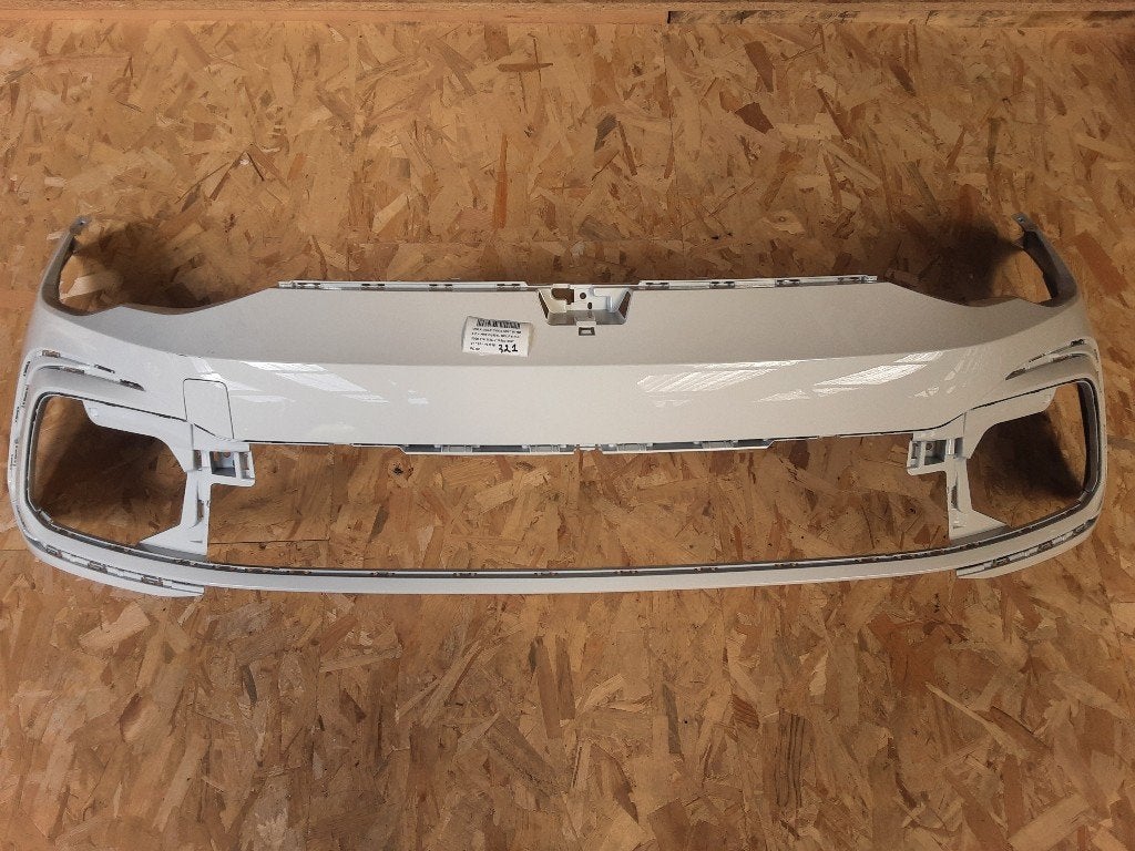 BUMPER VOOR Volkswagen Golf VIII (CD1) (5H0807221G), Gebruikt, Mevr. I. Hauben, Bumper, Rue de l'Espoir 34 34
4030  GRIVEGNÉE, BE