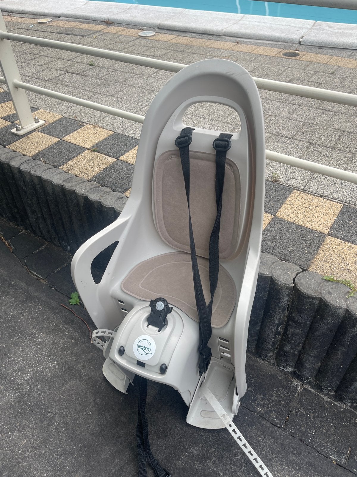 Kinderzitje voor fiets, Ophalen, Zo goed als nieuw