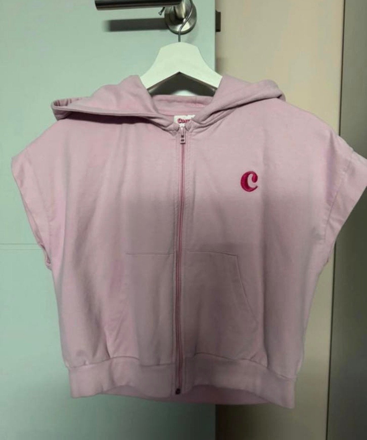 Roze Gilet met kap Camille maat WS, Kleding | Dames, Truien en Vesten, Ophalen of Verzenden, Zo goed als nieuw, Roze