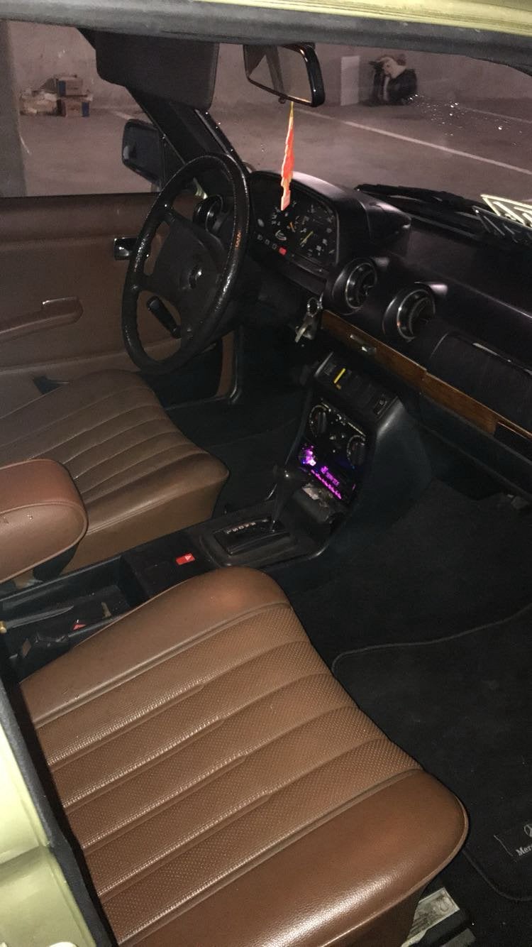 Mercedes oldtimer 230 w123, foto 5
