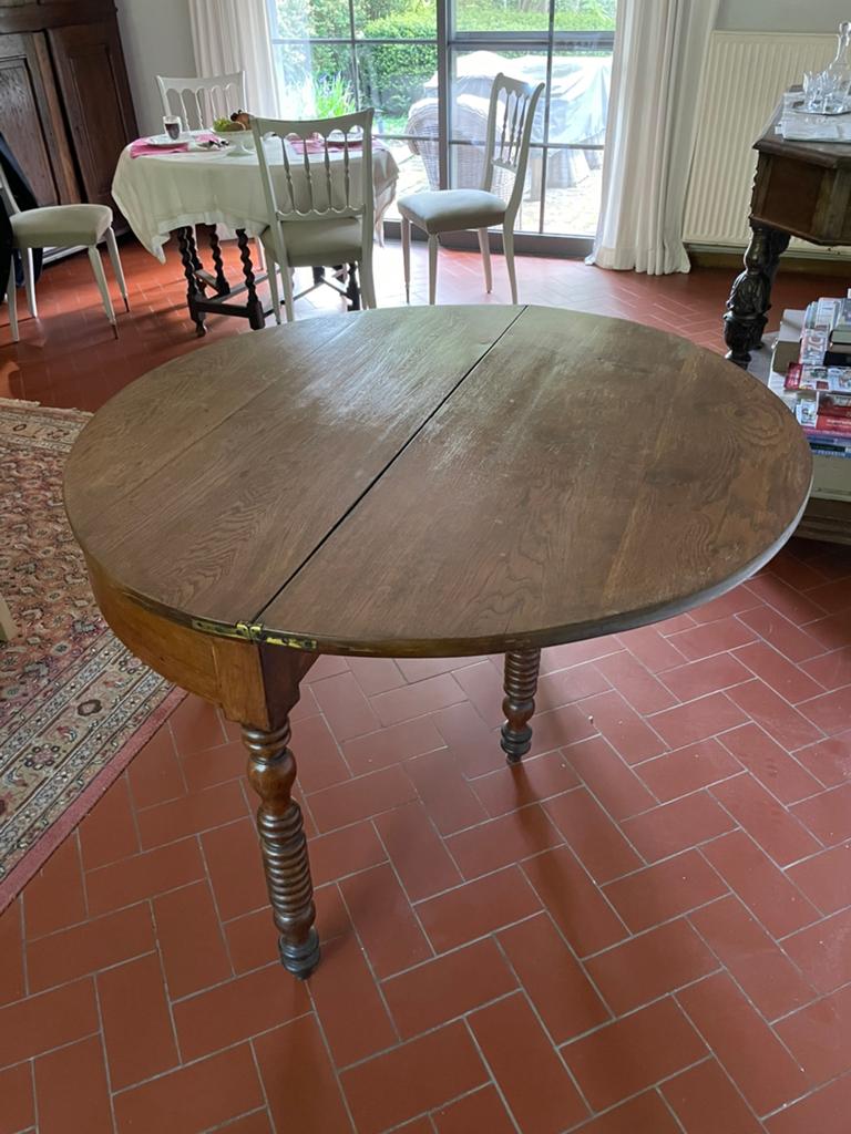 (Half) ronde tafel (+~ 115cm ) , met scharnierend blad, Ophalen