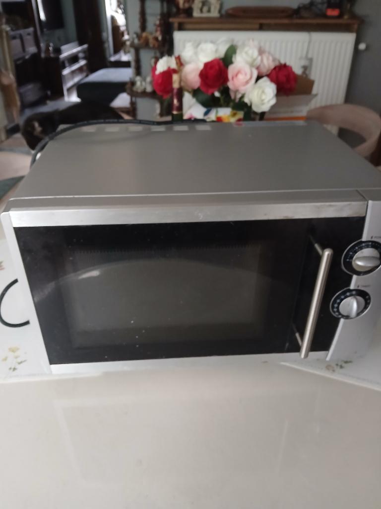 Microwave, Elektronische apparatuur, Microgolfovens, Ophalen, Gebruikt, Grill, Vrijstaand