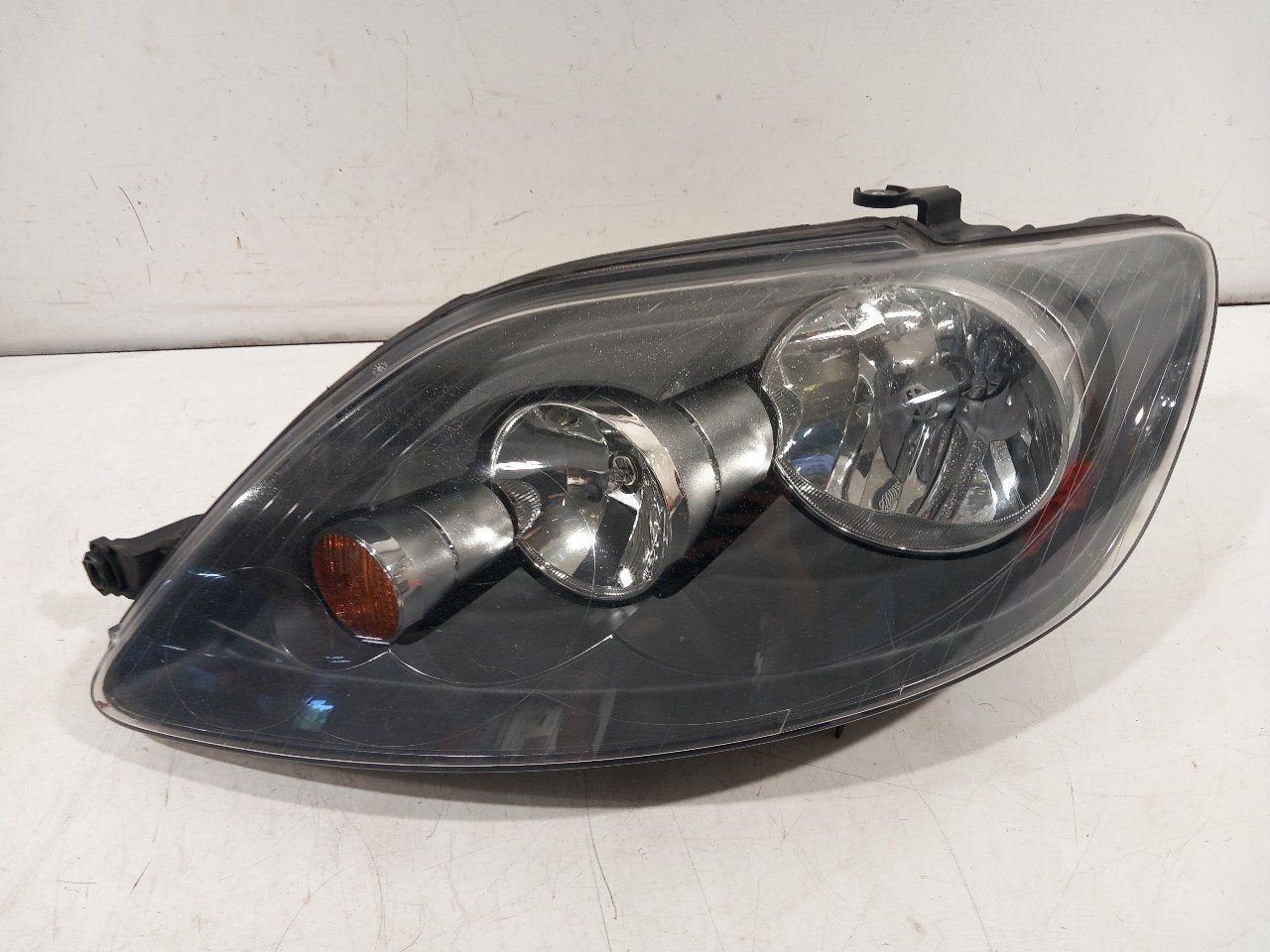 Koplamp links Volkswagen Golf, Onderdelen@venauto.nl, Van der Ven Autorecycling B.V., Ettenseweg 76, 4706 PB Roosendaal, The Netherlands