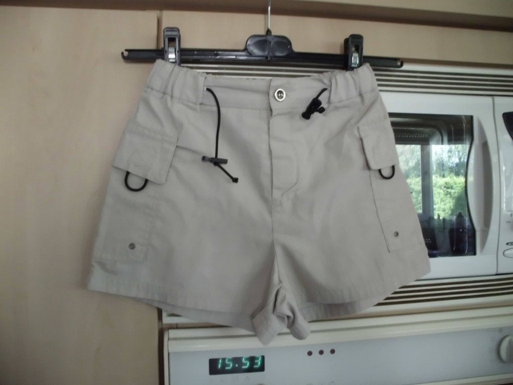 Short D*xel.  2x.  maat 116. JONgen., Broek, D*XEL., Ophalen of Verzenden, Zo goed als nieuw
