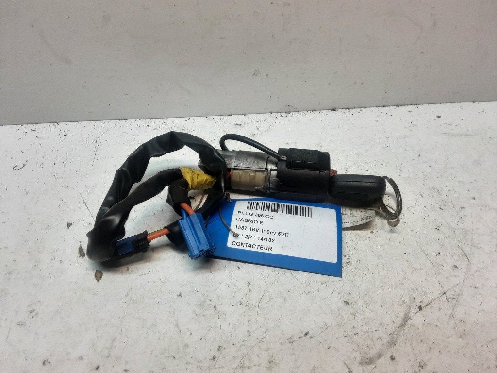 NEIMAN / COMMUTATEUR D ALLUMAGE Peugeot 206 CC (2D), Kontakt-peugeot@peugeot.com, Utilisé, Peugeot Deutschland GmbH, Bahnhofsplatz
65423  Rüsselsheim, DE