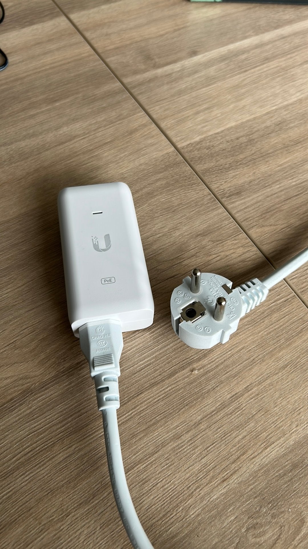 Ubiquiti poe injector 15watt, Computers en Software, Ophalen of Verzenden, Zo goed als nieuw