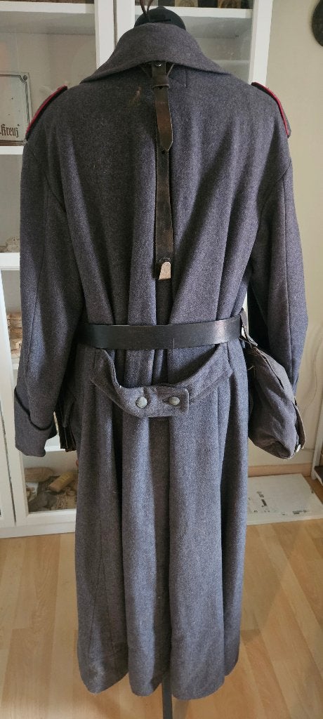 Lw mantel en toebehoren, Verzamelen, Militaria | Algemeen, Ophalen of Verzenden