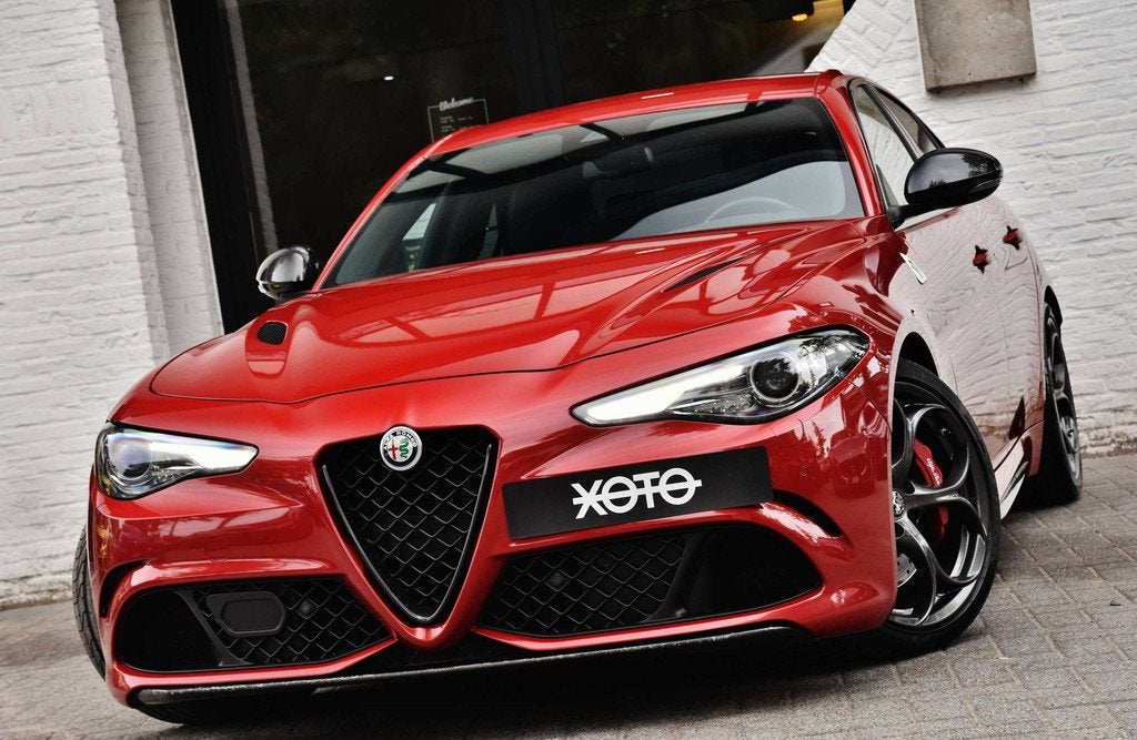 Alfa Romeo Giulia 2.9 T V6 QUADRIFOGLIO * ALFA ROMEO HISTORY, Rouge, 375 kW, Entreprise, Noir