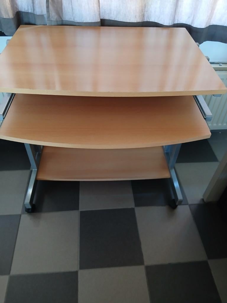 Pc tafel, Huis en Inrichting, Ophalen