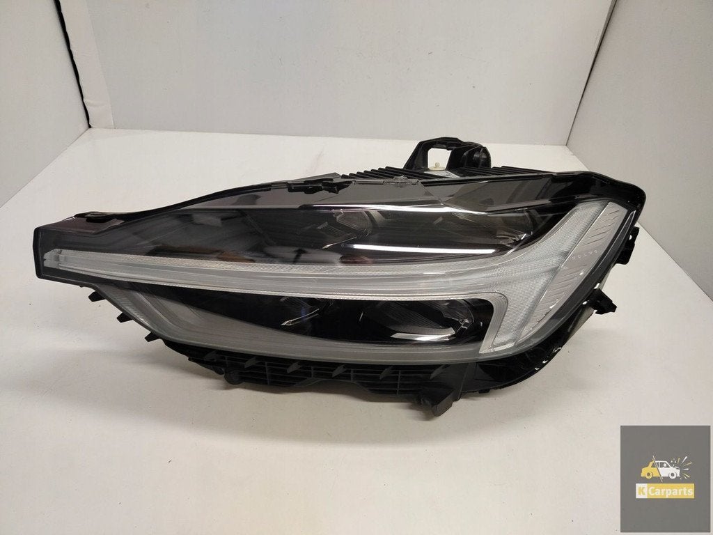 32342514, Volvo XC60 II lift MID LED-lamp links, Gebruikt, Gunnar Engellaus vag 8
405 31  Gothenburg, SE, Info@volvocars.com, Volvo