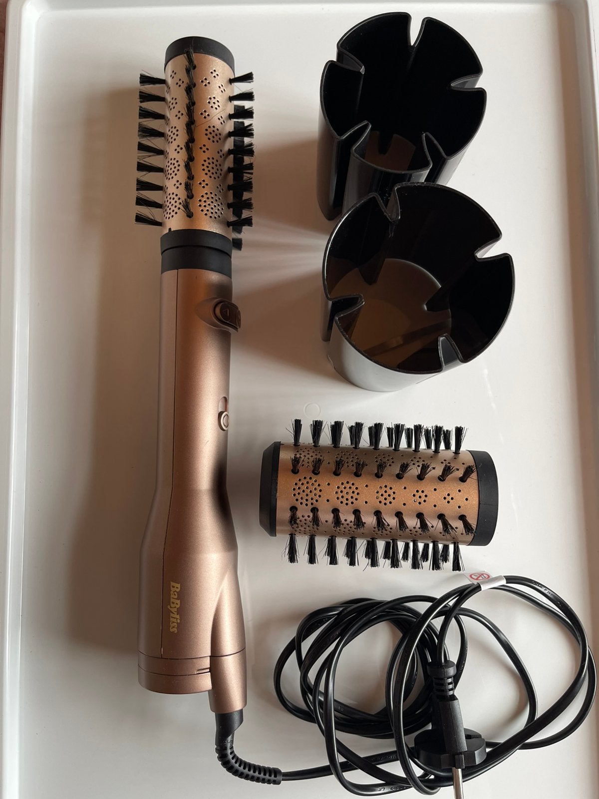 Brosse chauffante tournante Babyliss, Bijoux, Sacs & Beauté, Beauté | Soins des cheveux, Envoi, Utilisé