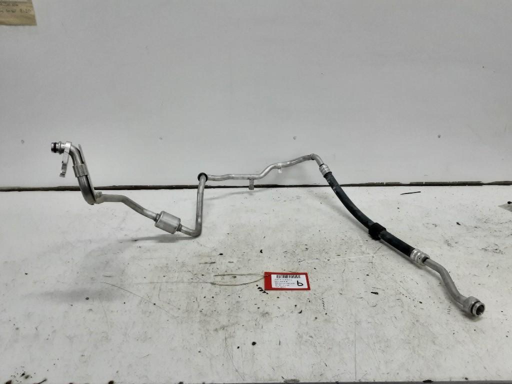 AIRCO LEIDING Audi A1 Sportback (GBA) (2Q0816743AC), Gebruikt, Mevr. I. Hauben, Audi, Rue de l'Espoir 34 34
4030  GRIVEGNÉE, BE