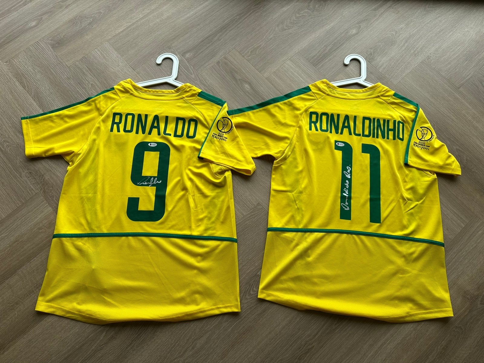 Chemises Ronaldo R9/Ronaldinho signées à la main COA Beckett, Enlèvement ou Envoi, Neuf, Maillot