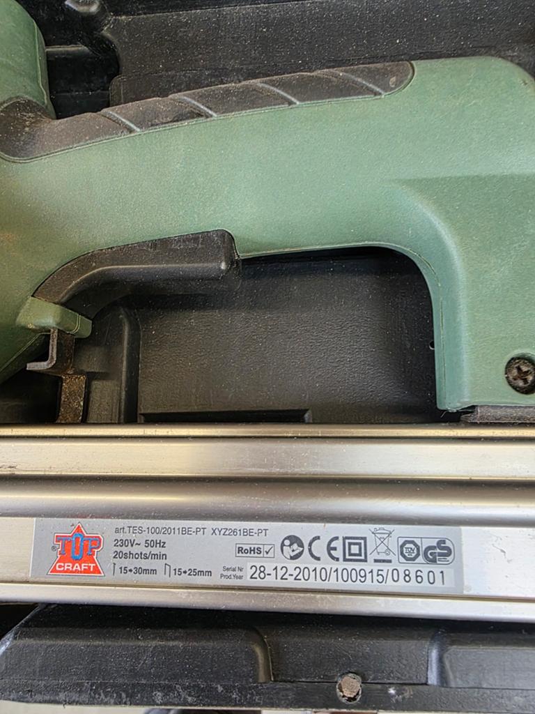 Elektrisch nagelmachine, Ophalen