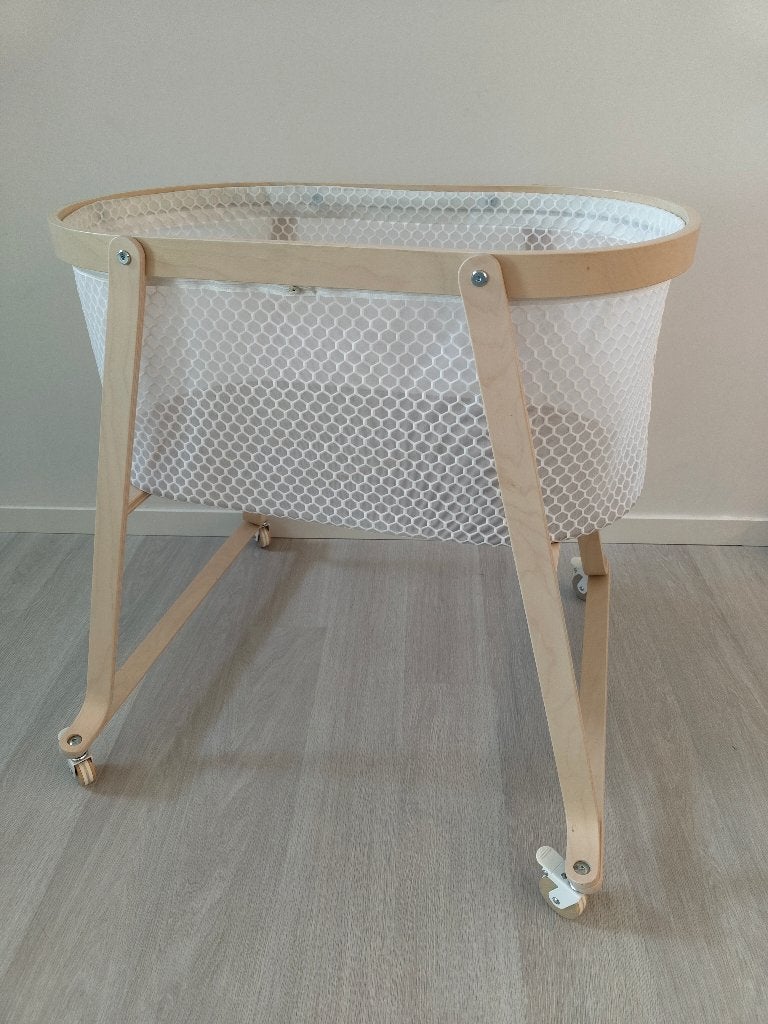 Ikea wieg op rolletjes, Ophalen of Verzenden, Zo goed als nieuw, Wieg