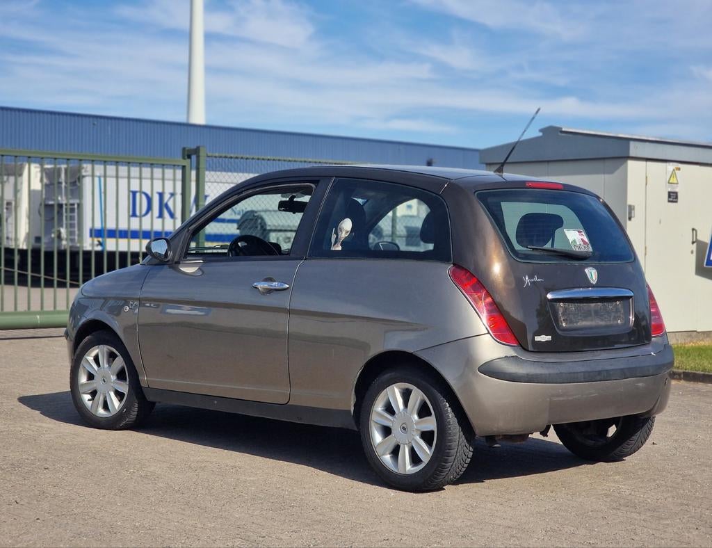 Lancia Ypsilon 1.4i Petrol — élégante et économique LEZ TOEG, Autos, Lancia, Achat, Entreprise, 5 places, Euro 4