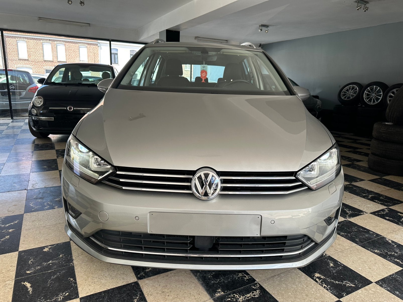 Volkswagen Golf Sportsvan Golf Sportsvan 1.4 TSI, Argent ou Gris, Achat, Euro 6, Entreprise