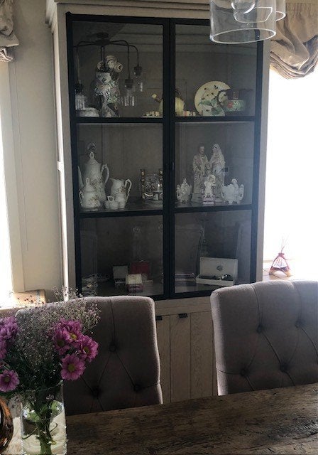 VITRINE KAST, Huis en Inrichting, Ophalen, Met deur(en), 200 cm of meer, Overige houtsoorten