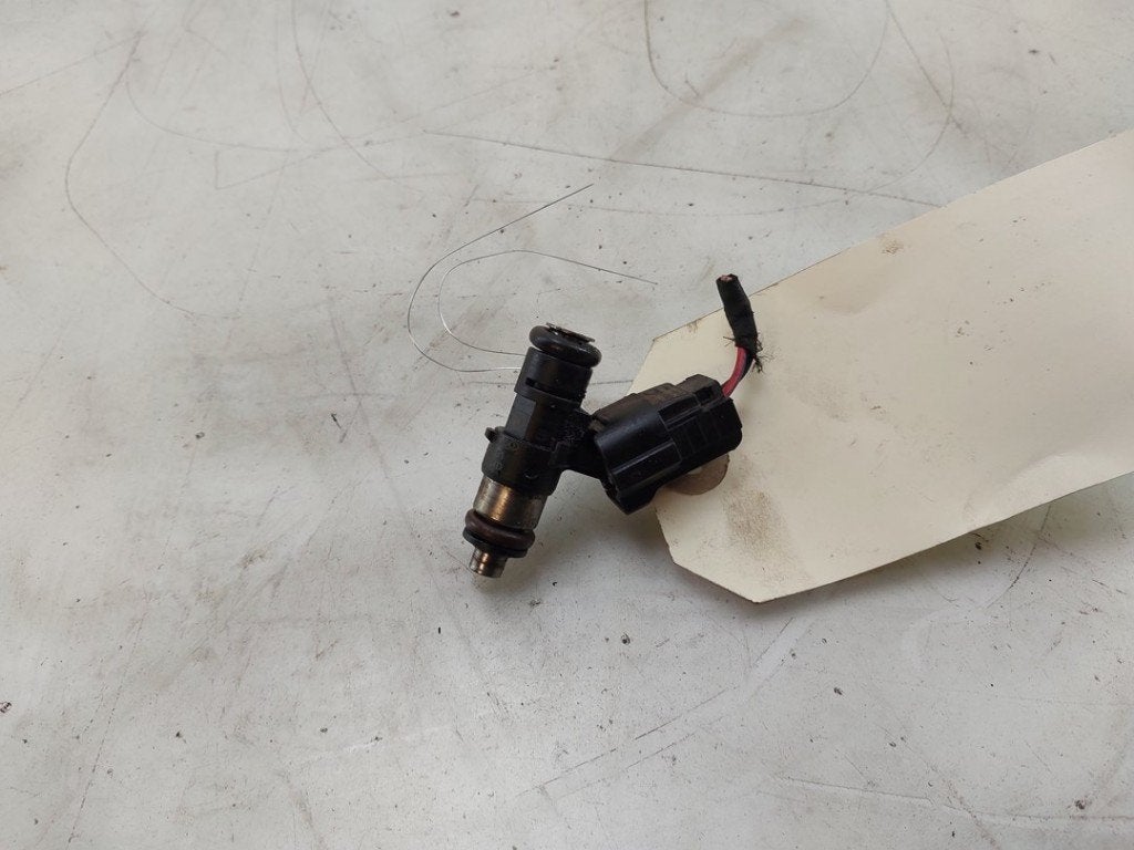 INJECTEUR Volkswagen Up! (121) (|04C906031D|), Robert Bosch AG, Volkswagen, Utilisé, Robert-Bosch-Allee 1
74232  Abstatt, DE