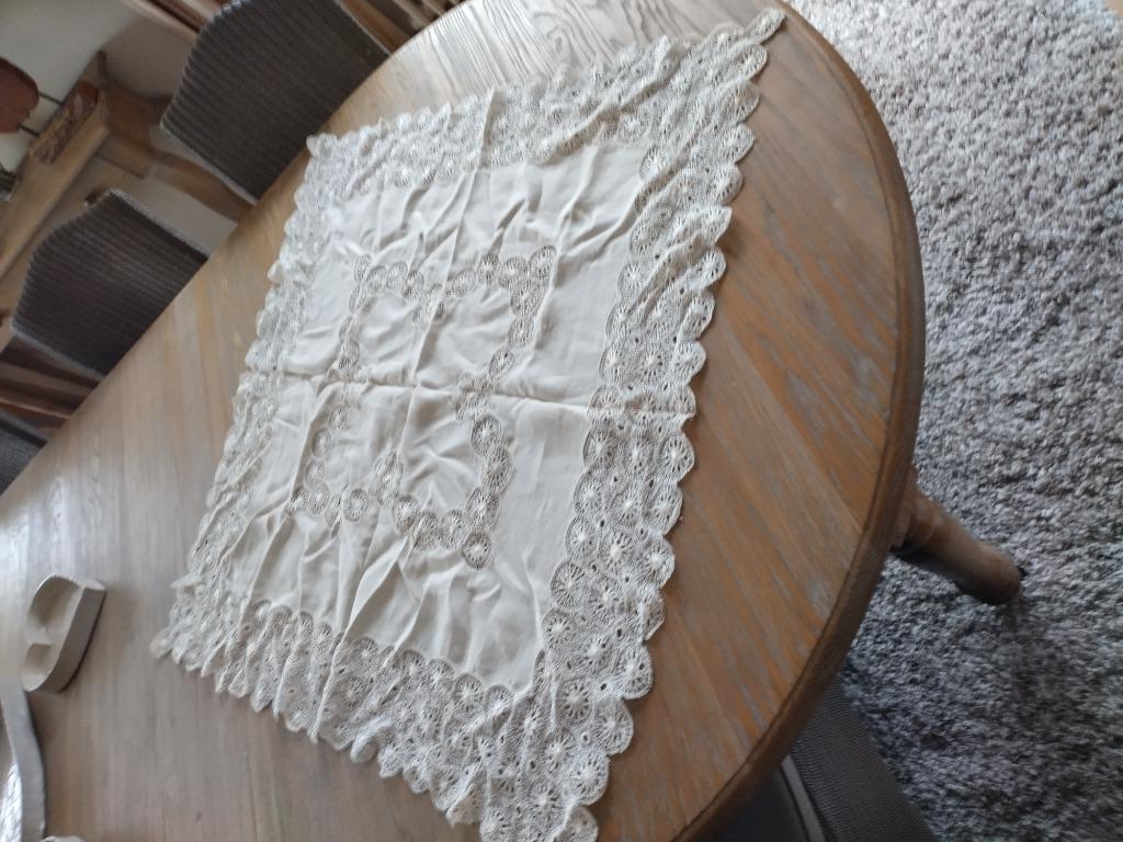 Tafelkleed gehaakt/ gekantklost, Ophalen of Verzenden