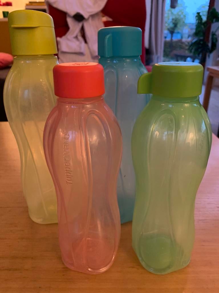 4 Tupperware waterflessen, Ophalen, Gebruikt, Blauw
