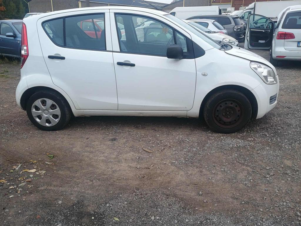 SUZUKI SPLACH, Auto's, Suzuki, Voorwielaandrijving, 4 zetels, Stof, 4 cilinders