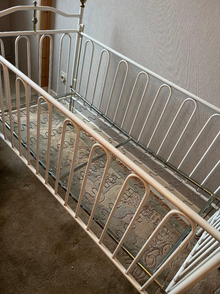 Kinderbed, Ophalen, 85 tot 100 cm, Zo goed als nieuw, Lattenbodem