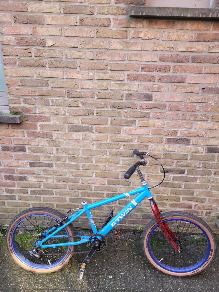 Project fiets voor onderdelen, Ophalen, Nieuw, B-Twin