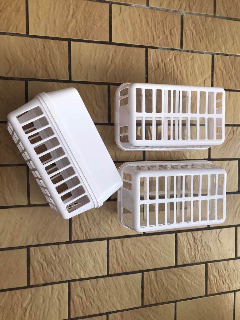 A vendre 3 Boîtes * ABSORBEURS  D’HUMIDITÉ *, Neuf