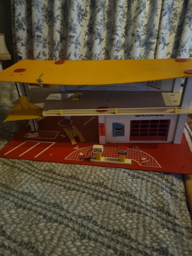 garage, Ophalen, Gebruikt, Groter dan 1:32