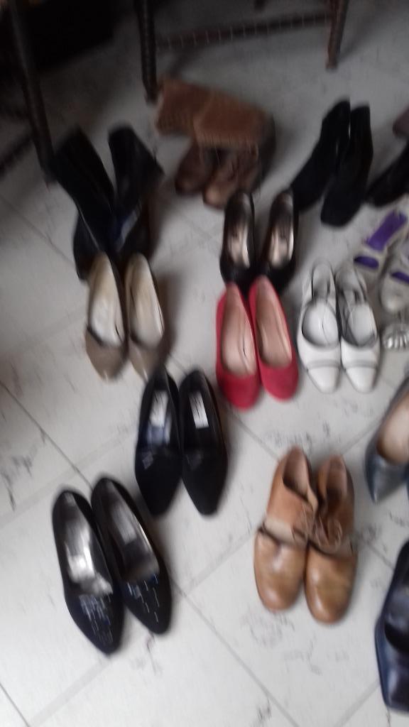 Ruim 30 paar damesschoenen maat 39, Overige kleuren, Overige typen, Zo goed als nieuw, Ophalen