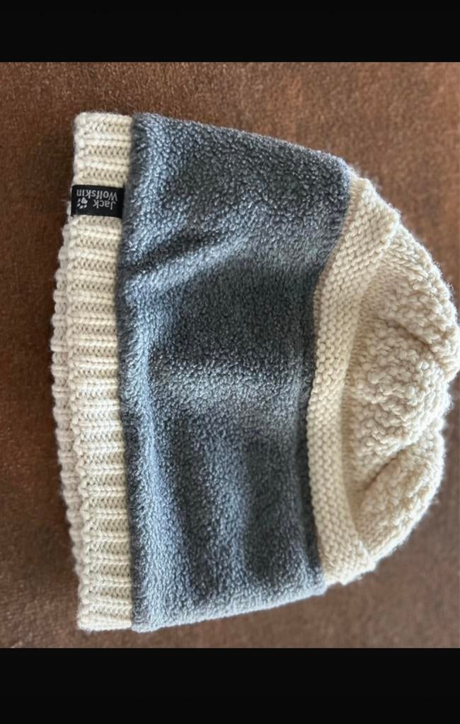 Warme muts Jack-wolfskin met sjaal,, Ophalen, Zo goed als nieuw
