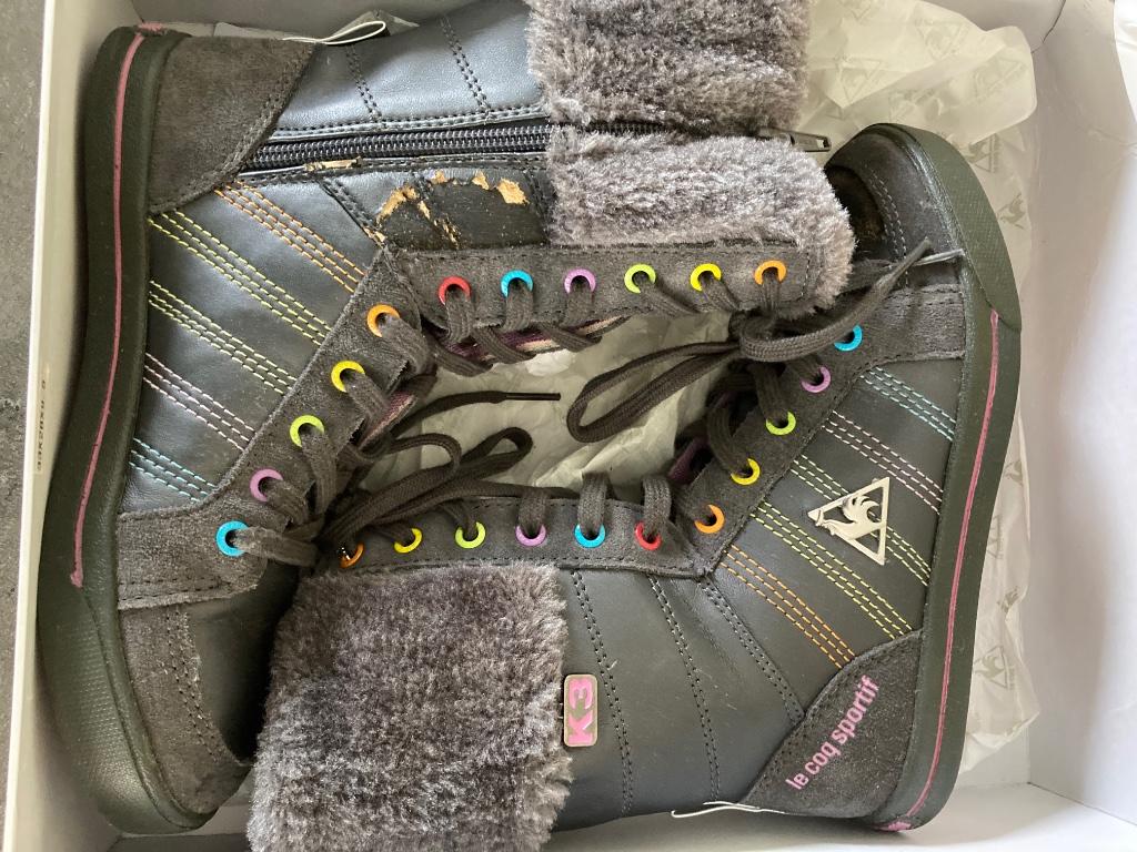 Maat 34 schoenen K3 winter Le coq sportif, met beschadiging, Kinderen en Baby's, Jongen of Meisje, Schoenen, Ophalen of Verzenden