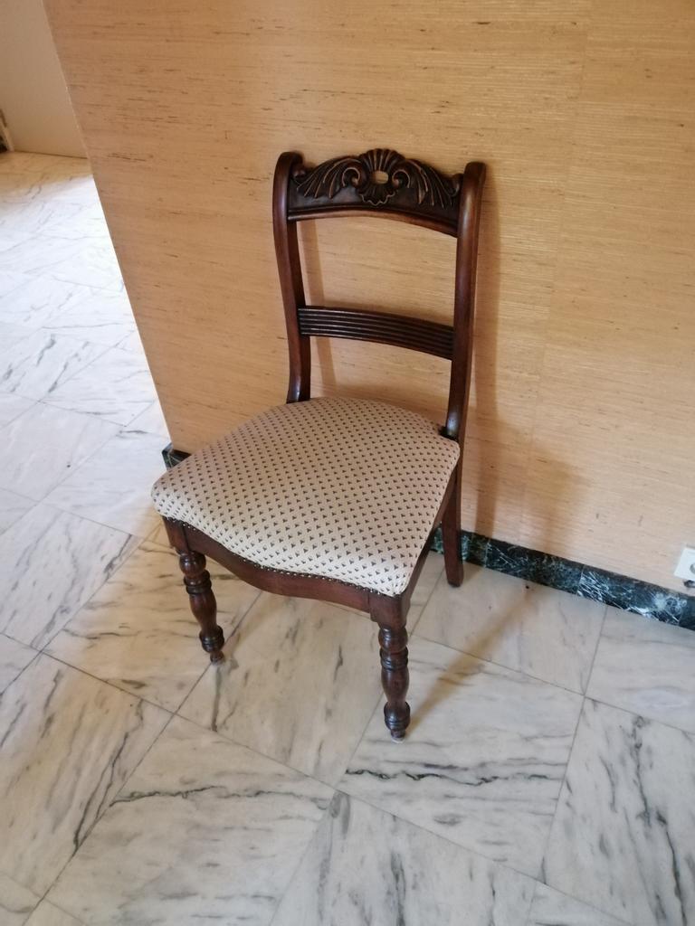 Oude Louis Philippe stoel, Antiek en Kunst, Ophalen
