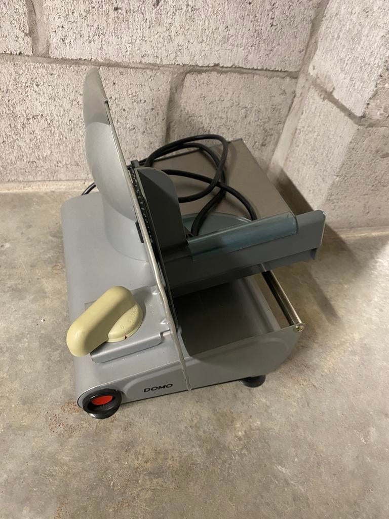 Domo brood en vleessnijmachine. Weinig gebruikt., Ophalen of Verzenden, Zo goed als nieuw
