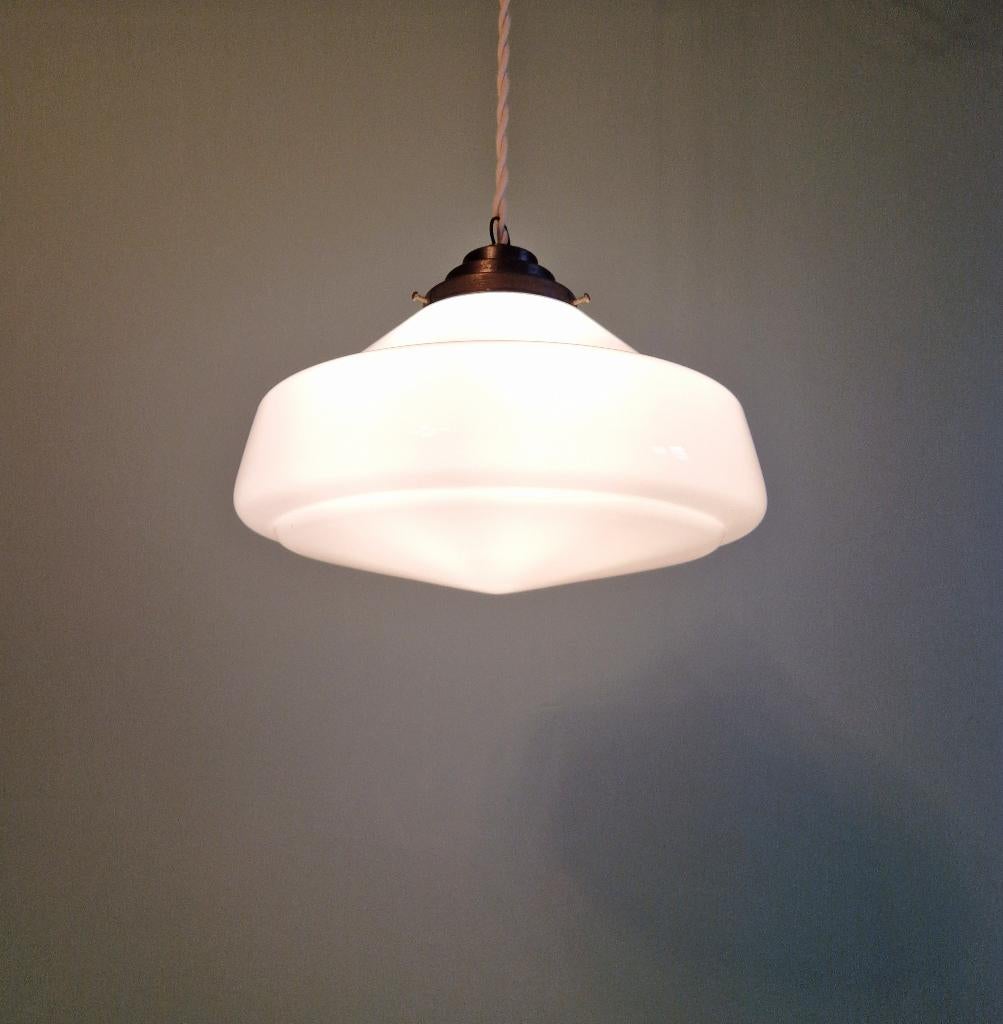 Suspension Art Déco Philips en opaline, série Phililite,1930, Enlèvement ou Envoi